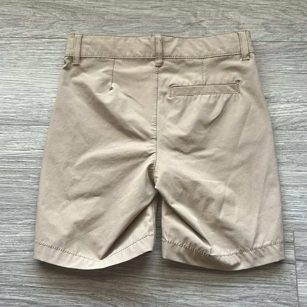Old Navy Khaki Shorts Size 7